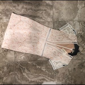 White lace dress with short sleeves